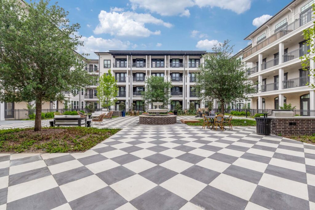 La Lou Courtyard