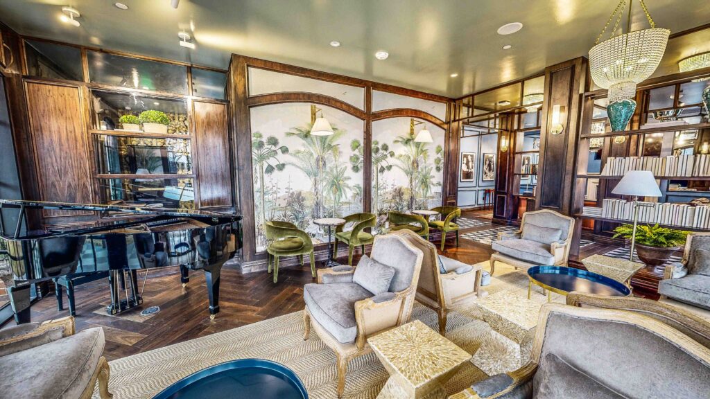 Indochine Clubroom